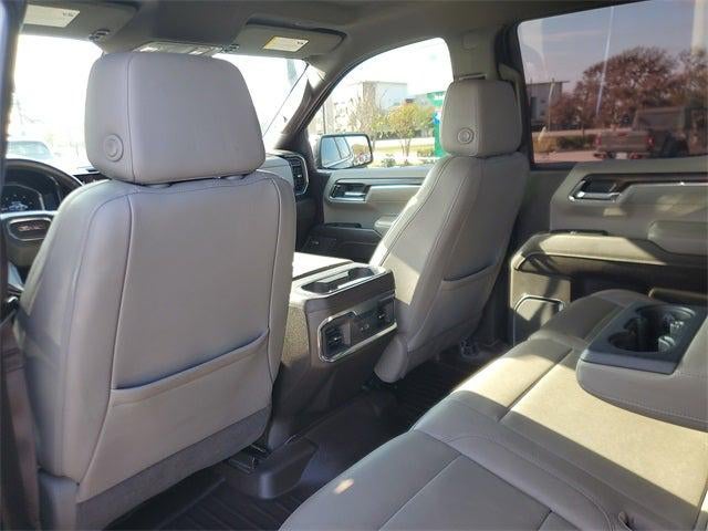 2022 GMC Sierra 1500 4WD Crew Cab Short Box SLT