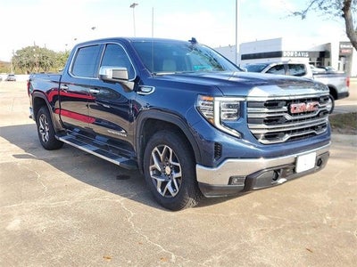 2022 GMC Sierra 1500 4WD Crew Cab Short Box SLT
