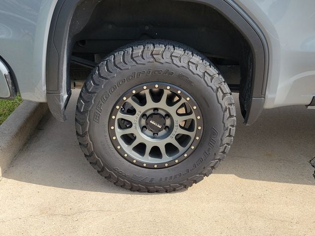 2024 GMC Sierra 1500 4WD Crew Cab Short Box AT4