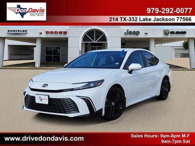 2025 Toyota Camry SE