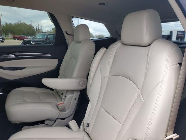 2022 Buick Enclave FWD Essence