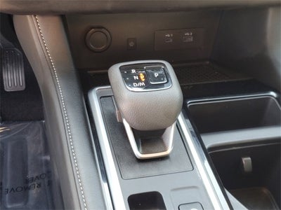 2025 Nissan Pathfinder SL FWD