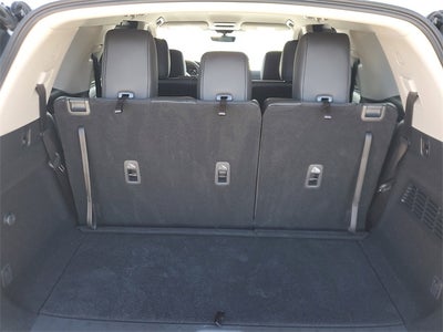 2025 Nissan Pathfinder SL FWD