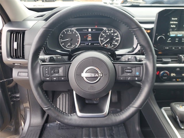 2025 Nissan Pathfinder SL FWD