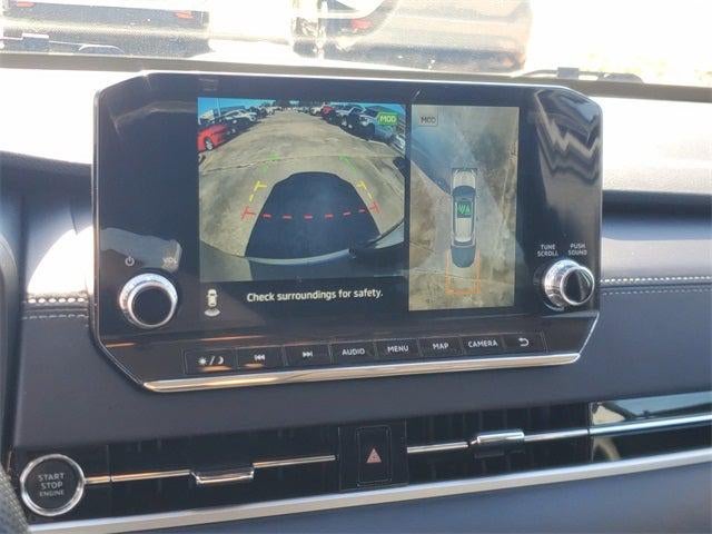 2024 Mitsubishi Outlander Base