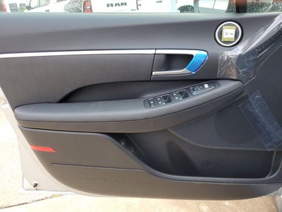 2025 Hyundai SONATA SE