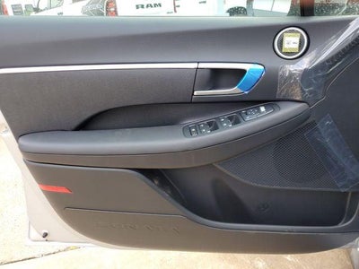 2025 Hyundai SONATA SE