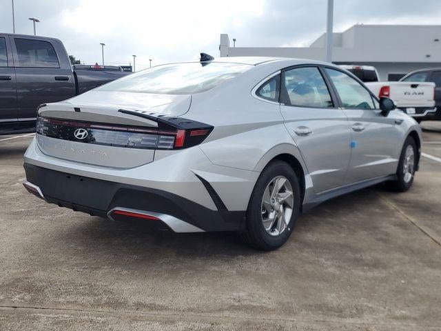 2025 Hyundai SONATA SE