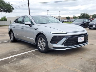 2025 Hyundai SONATA SE