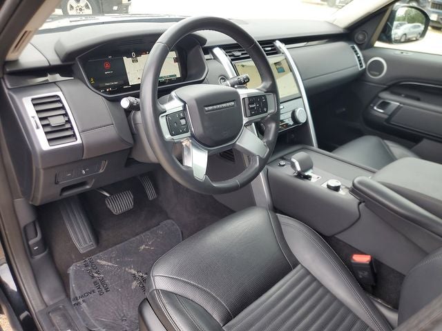 2024 Land Rover Discovery P300 S