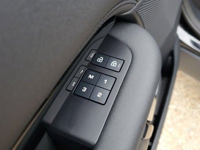 2024 Land Rover Discovery P300 S