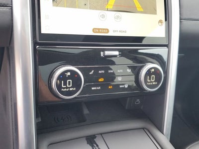 2024 Land Rover Discovery P300 S