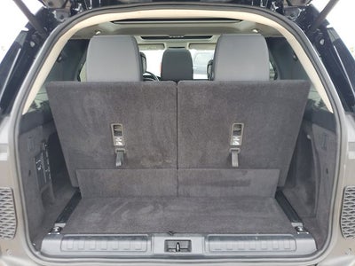 2024 Land Rover Discovery P300 S