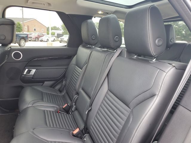 2024 Land Rover Discovery P300 S