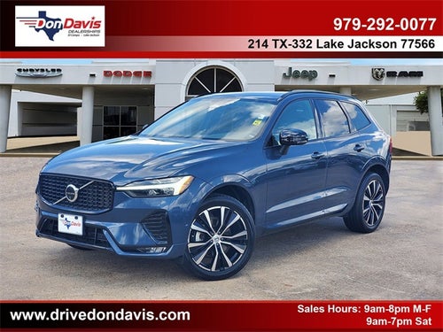 2024 Volvo XC60 B5 Plus Dark Theme