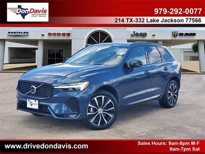 2024 Volvo XC60 B5 Plus Dark Theme