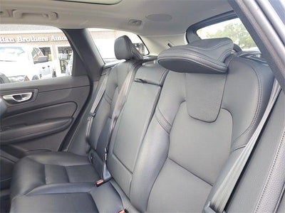 2024 Volvo XC60 B5 Plus Dark Theme