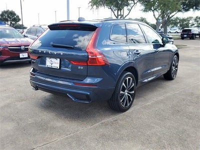 2024 Volvo XC60 B5 Plus Dark Theme